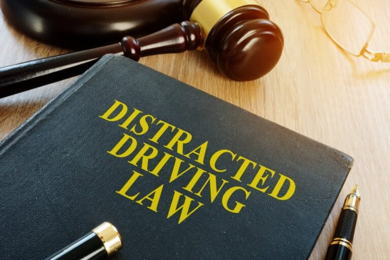 Read more about the article <h1>Get Expert Legal Help – Distracted Driver Accident Lawyer in New York</h1>