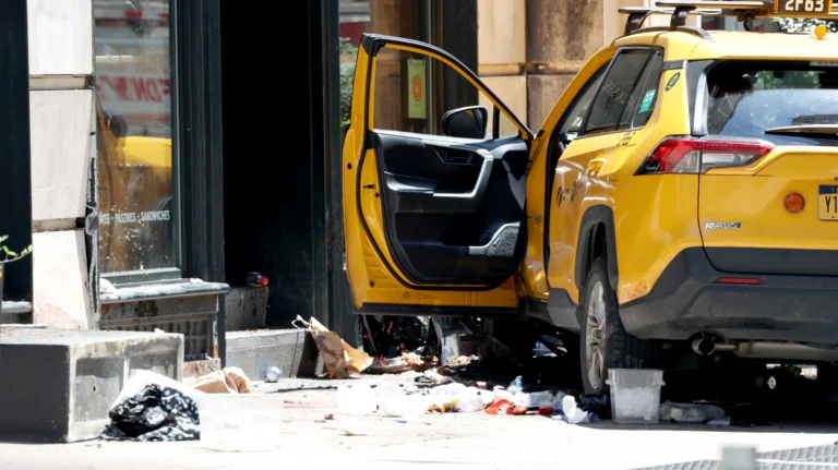 Read more about the article <h1>What Are the Rules if a Taxi Hits Your Car from the Rear in New York?</h1>