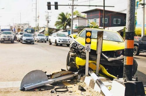 Read more about the article <h1>Navigating Taxi Accident Liability: Rules for Collisions from Different Angles</h1>