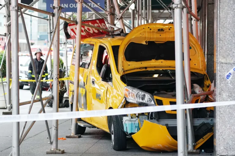 Read more about the article <h1>Taxi Accident Claims in New York: The Complete Legal Guide</h1>