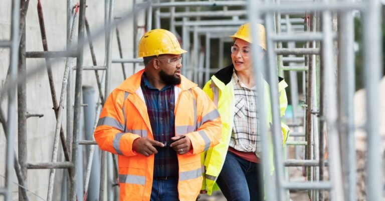 Read more about the article <h1>Scaffolding Collapse vs. Worker Fall: Legal Differences in Claims</h1>