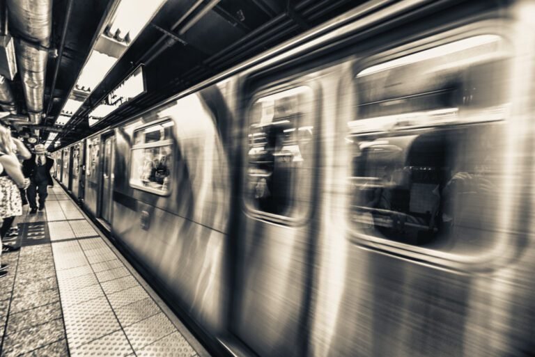 Read more about the article <h1>Injured on a NYC Subway Platform: Can You Sue the Metropolitan Transportation Authority?</h1>