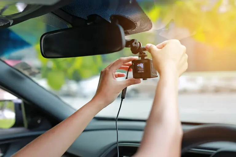 Read more about the article <h1>Are NYC Taxi Cameras Used as Evidence in Injury Cases?</h1>